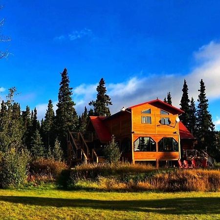 Mount Logan Ecolodge & Retreat Center Хейнс Джънкшън Екстериор снимка