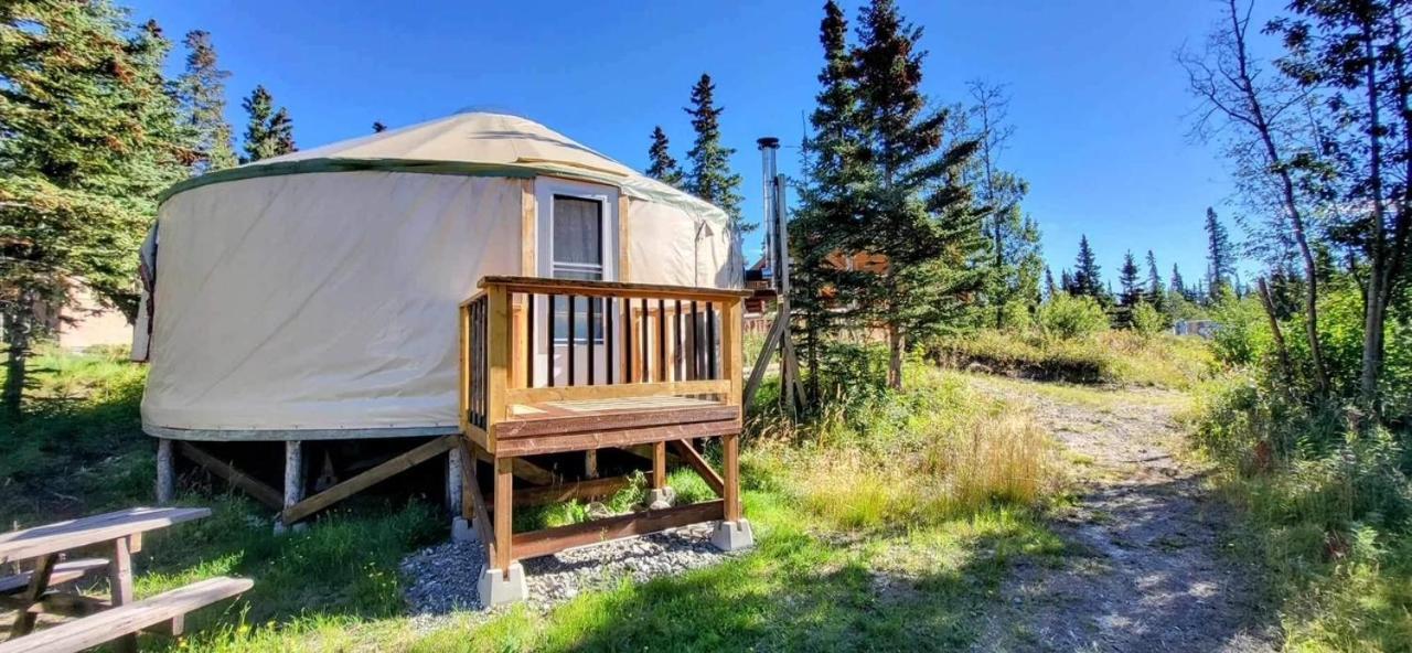 Mount Logan Ecolodge & Retreat Center Хейнс Джънкшън Екстериор снимка